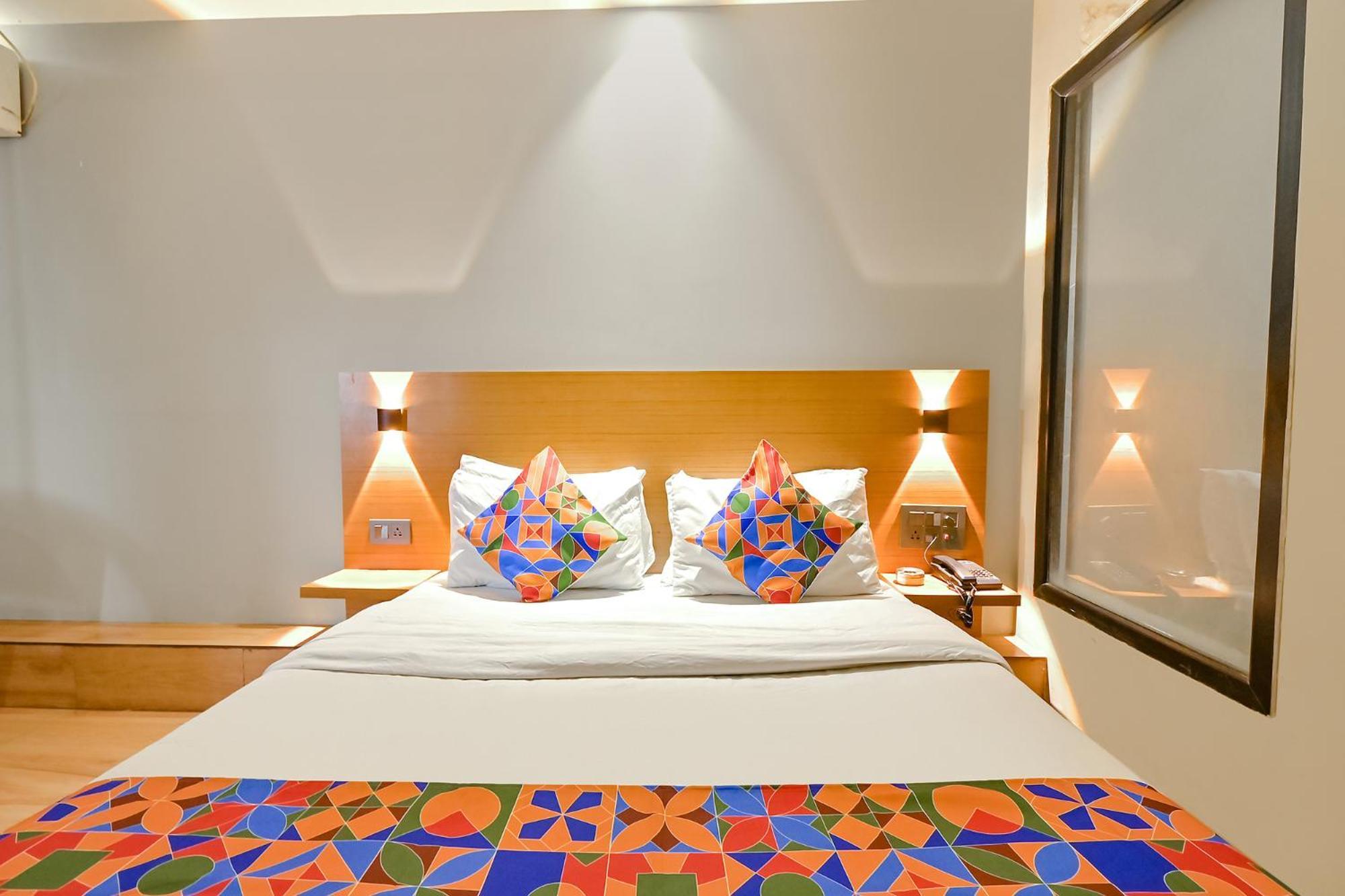 Fabhotel Penthouse - A K Dev Road Guwahati Exterior foto